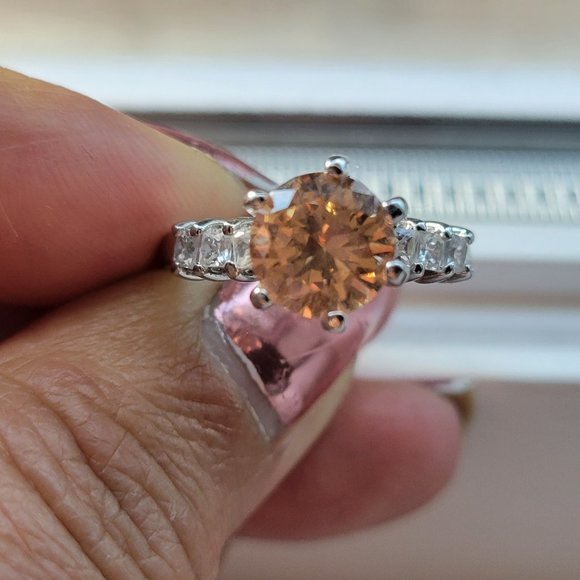 Citrine and White Topaz Ring in Silver, Size 6.5 - Picture 4 of 4